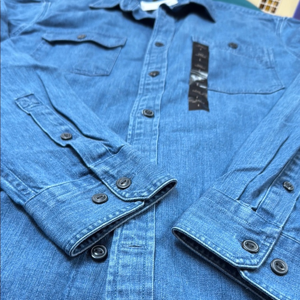Banana Republic Blue Lightweight Denim Shirt Jacket - Picture 6 of 6